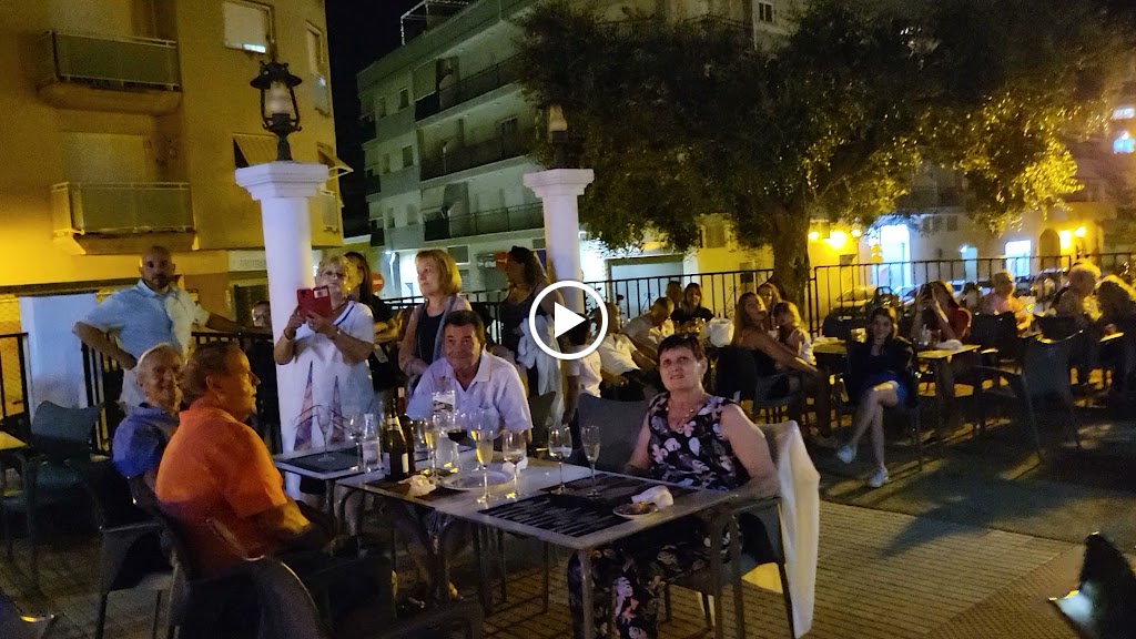 Bar Restaurante El Rocio — Videos