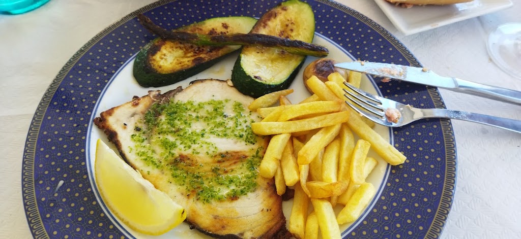 Bar Restaurante Calipso — Comida y bebida