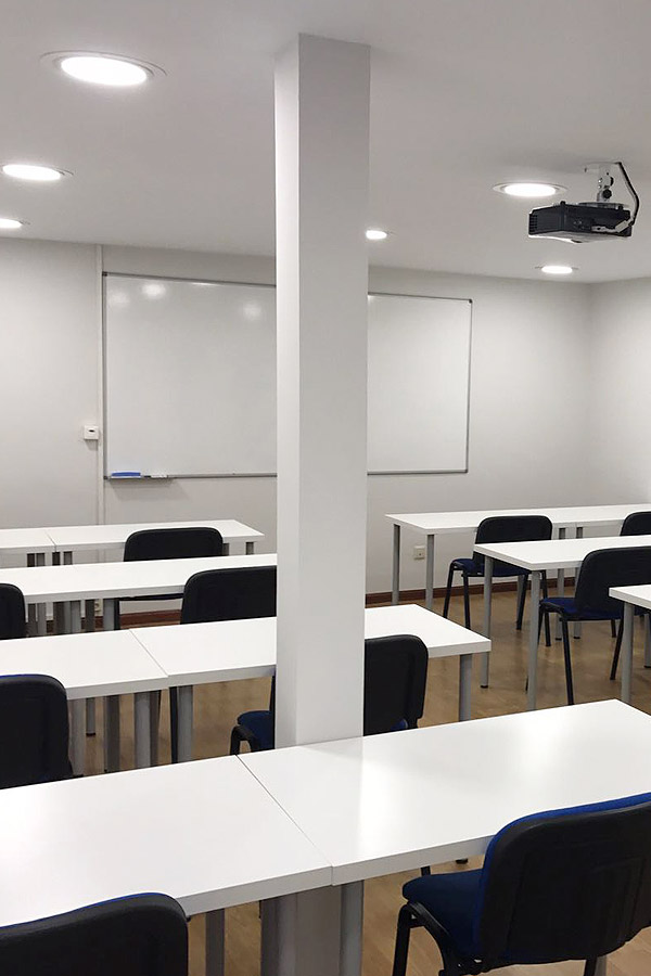 Academia de Oposiciones y Cursos | Agorastur Formacion Aviles