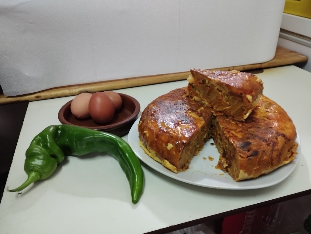 Bar/cafeteria Vive tu Vida — Comida y bebida