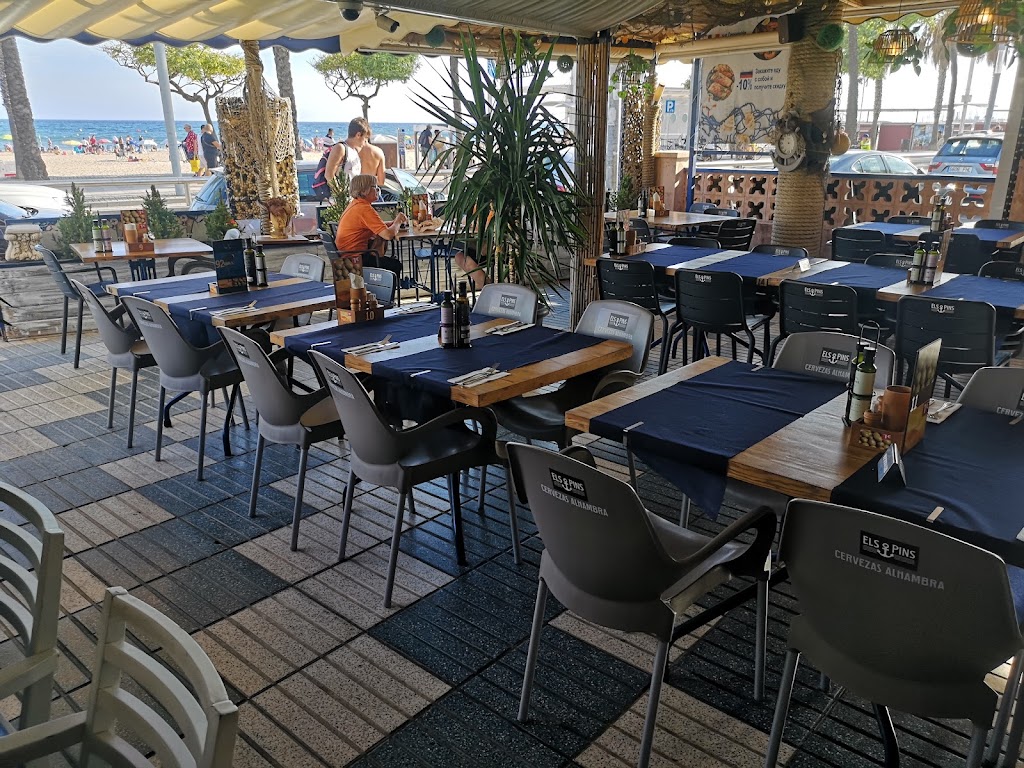 Restaurante Els Pins — Ambiente