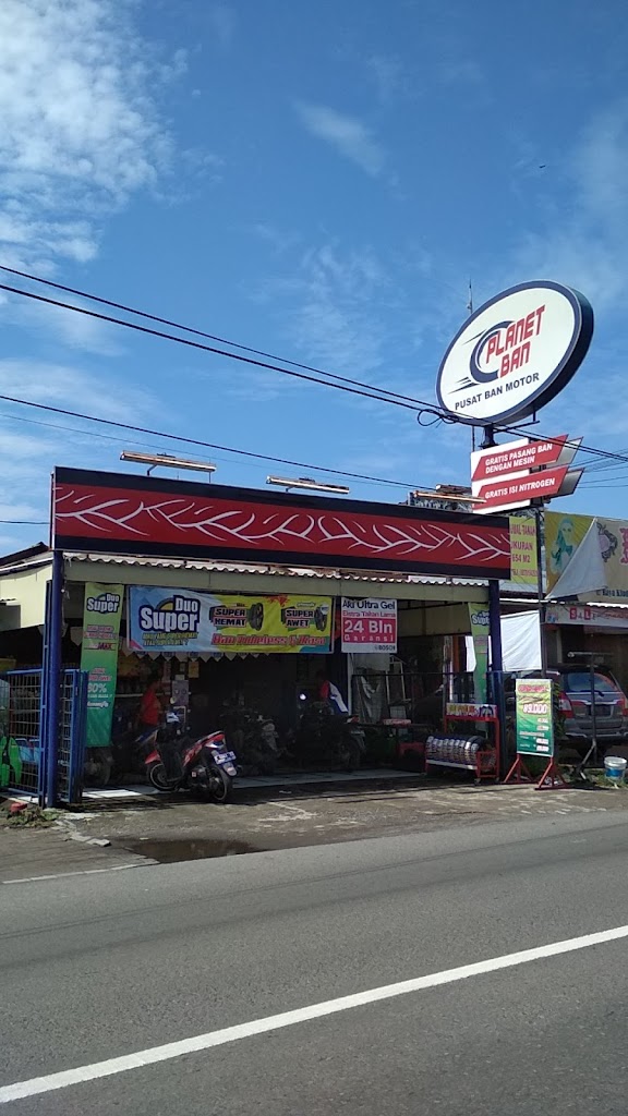 Planet Ban Jalan Raya Kludan