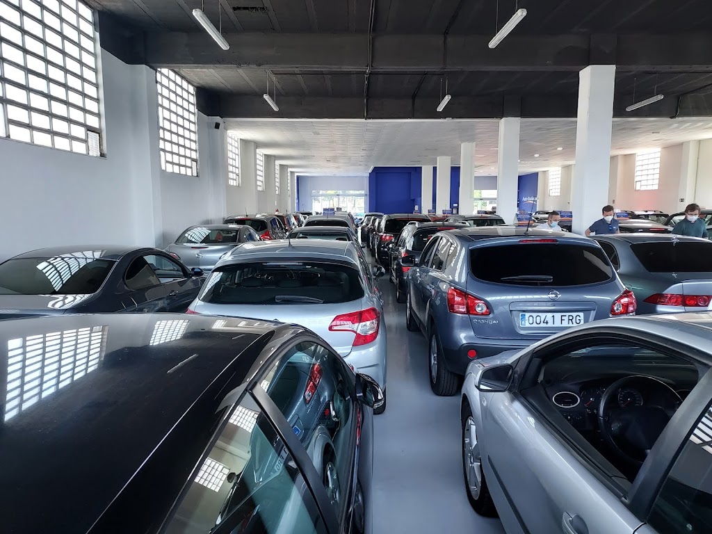 Auto Exclusive — Interior