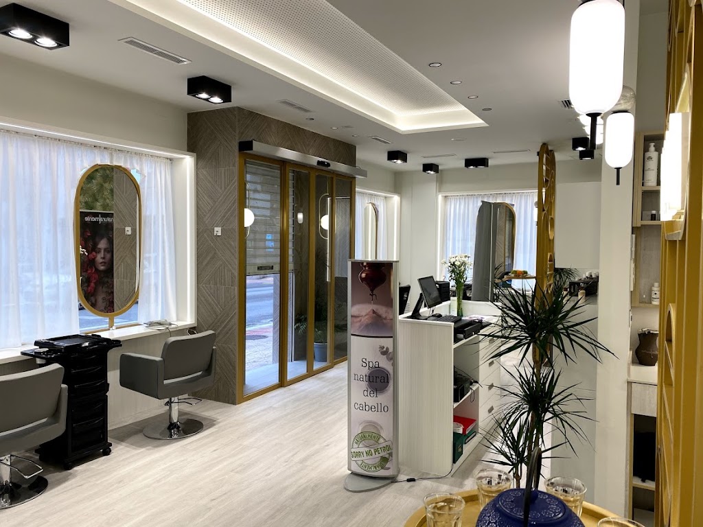 Peluqueria Jesus Cano Hair Boutique — Interior