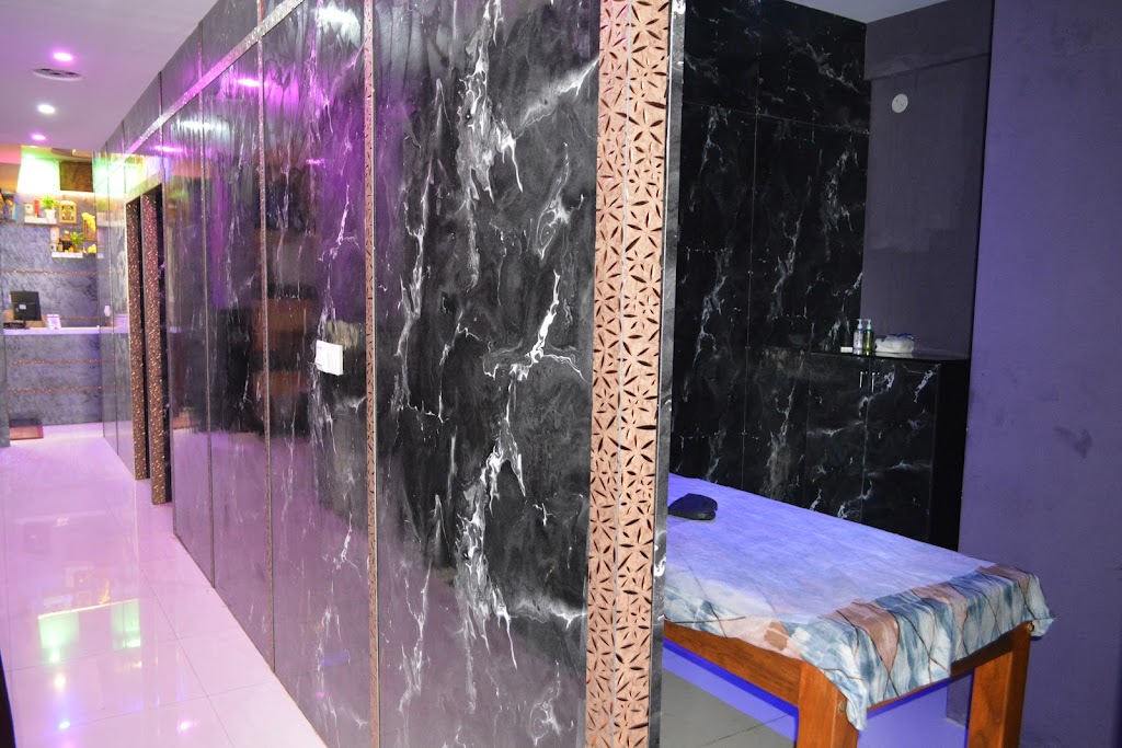 S S Unisex Saloon Spa