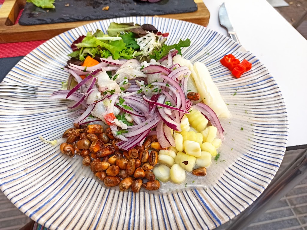 Bar Restaurant El Rebujito — Comida y bebida