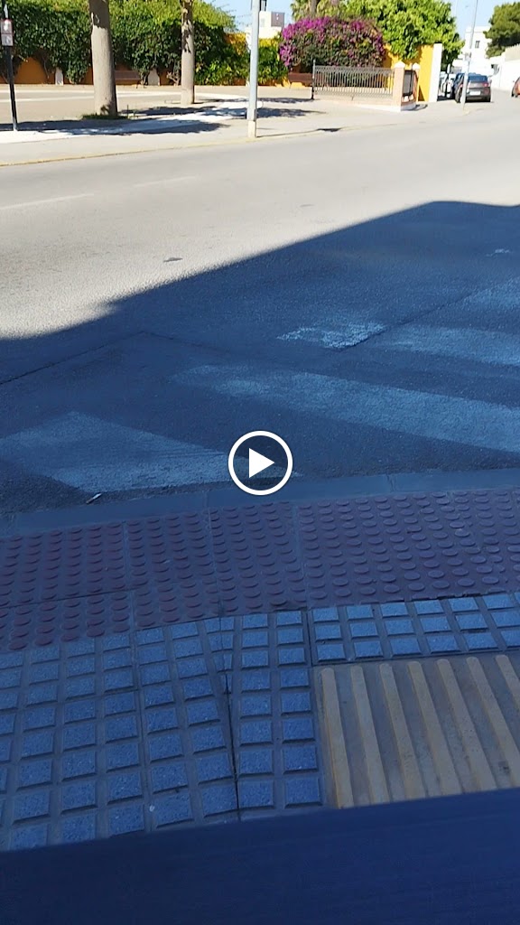 La Estacion del Te Cafeteria — Videos