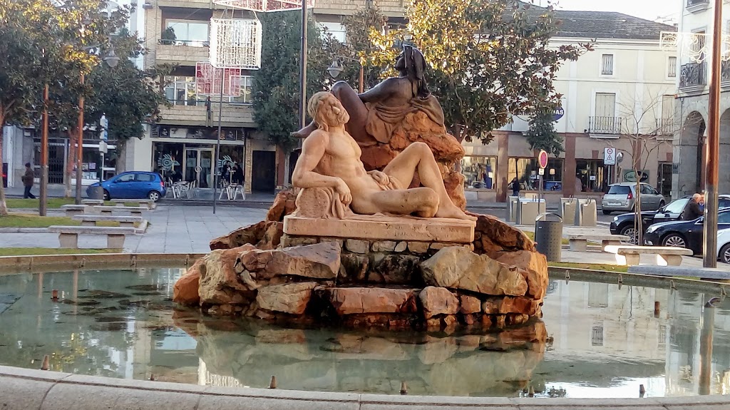Monumento al Agua y a la Tierra
