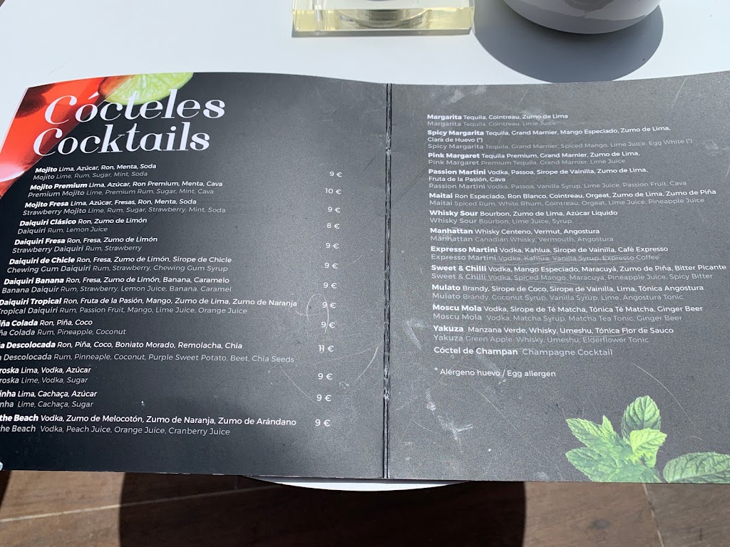 Suitopia Skybar — Carta