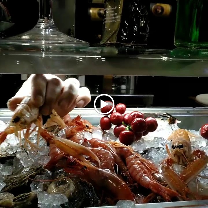 Bar Restaurante Vint i Cinc, Gava — Videos
