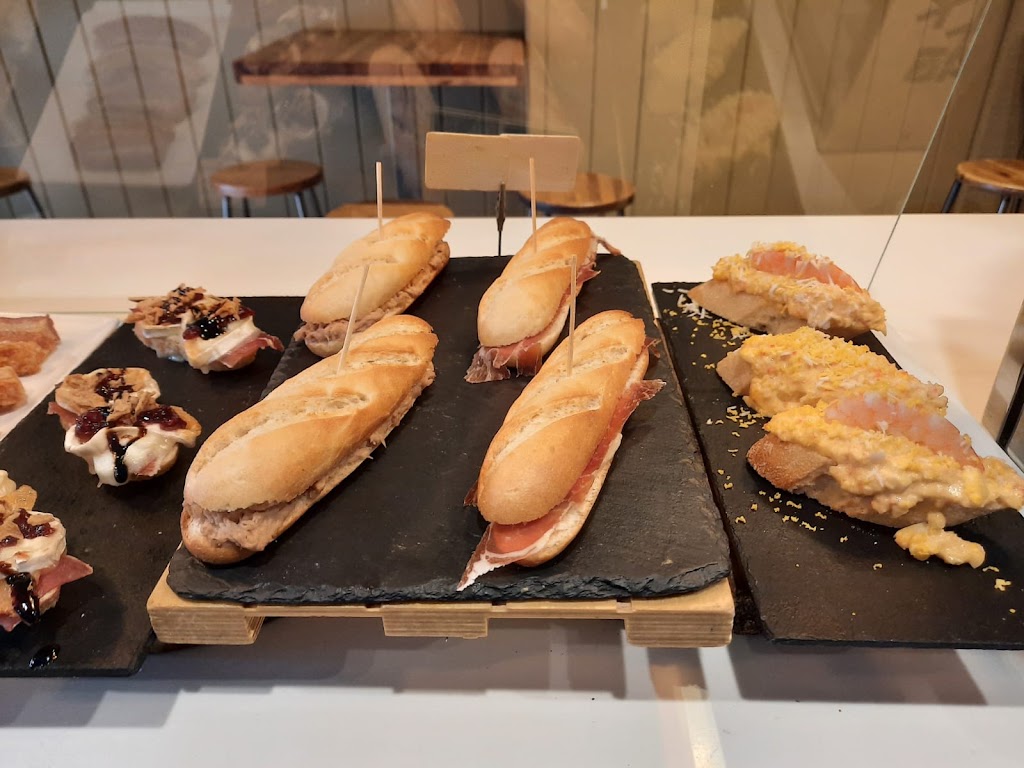 Bar Donja — Comida y bebida