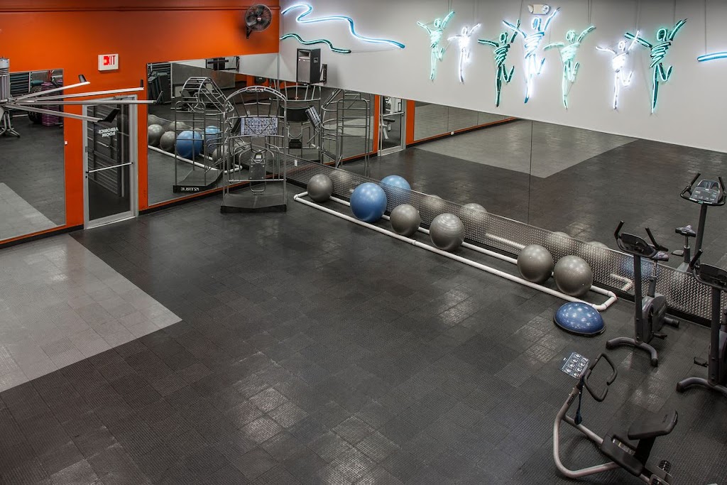  French Riviera Fitness of Carrollton