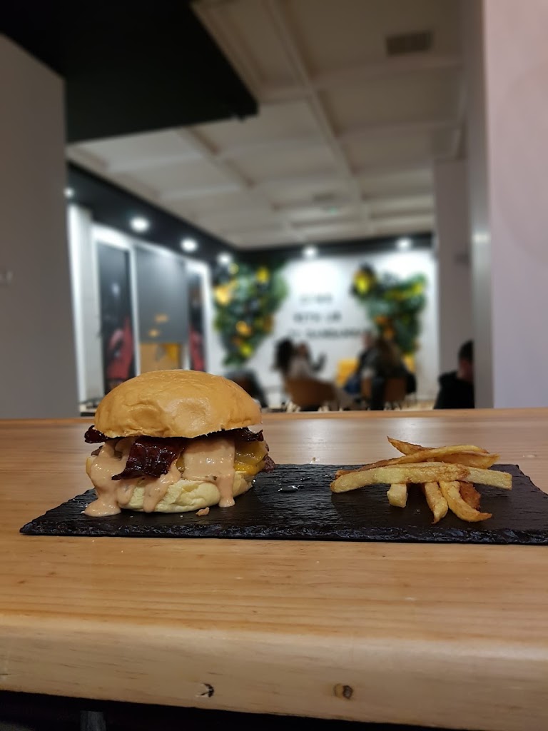 Saborea Food & Drink — Comida y bebida