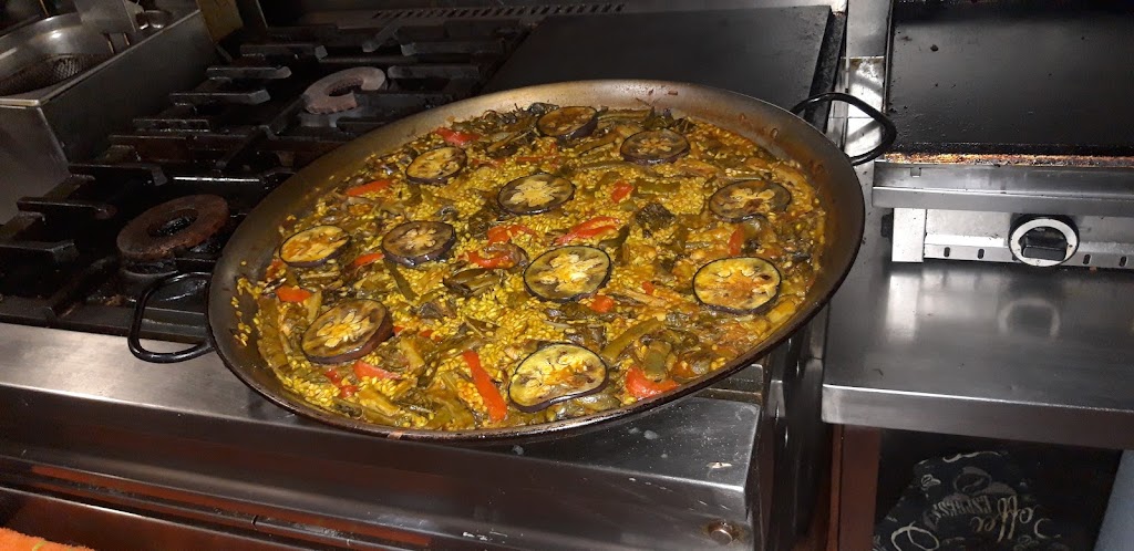 Bar Tu y Yo — Comida y bebida
