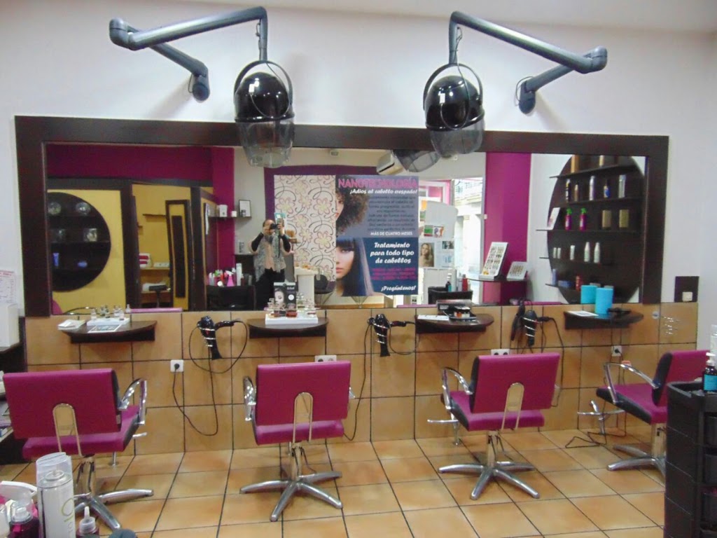 Peluqueria Stilos | Salon de Belleza y Centro de Estetica — Interior
