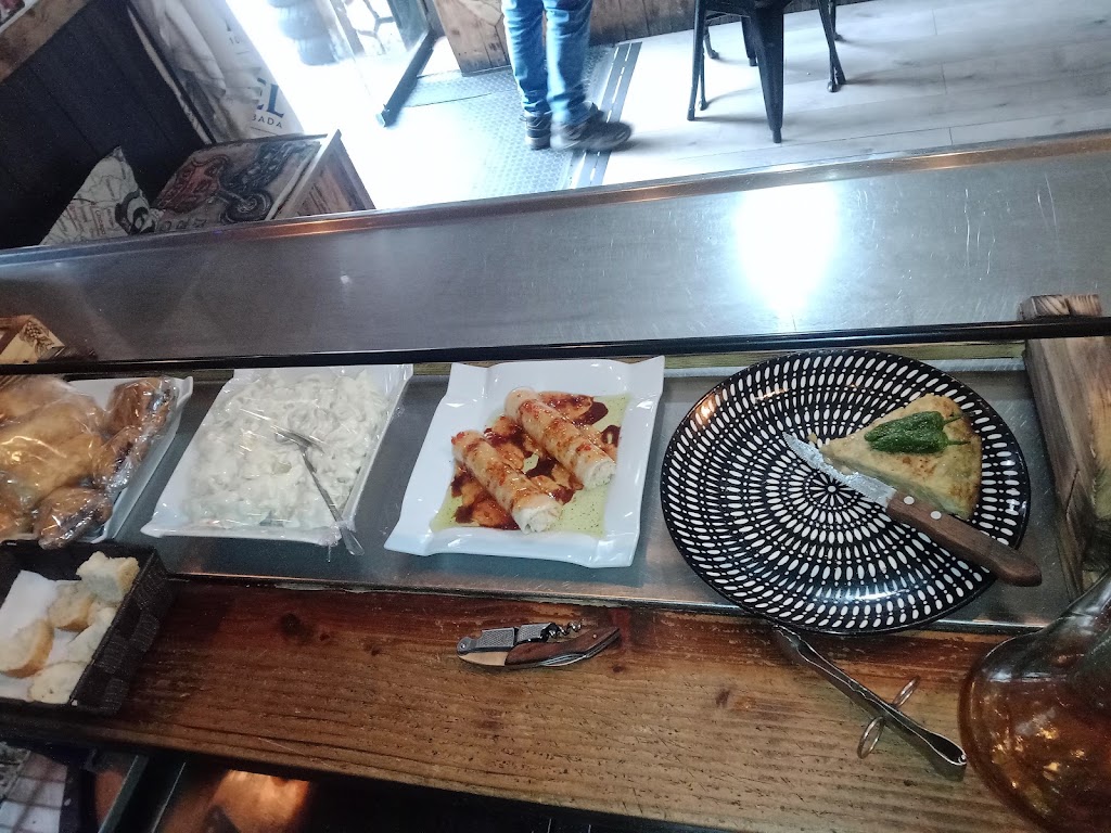 Ruta 66 Bar — Comida y bebida