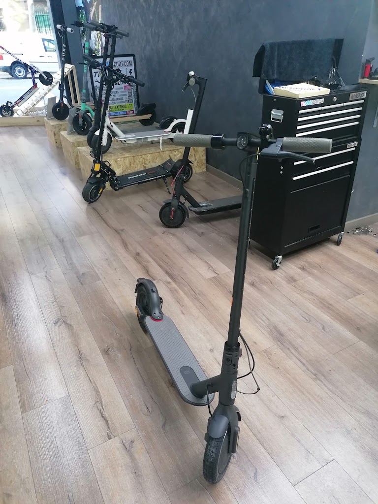 MyUrbanScoot 3.0 / Taller Patinete Electrico Barcelona. Vinilos, Accesorios, Mejoras... — Interior