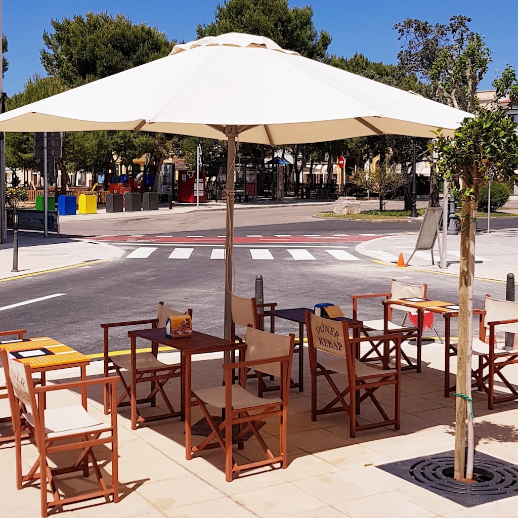 Es Pins Doner Kebab — Ambiente