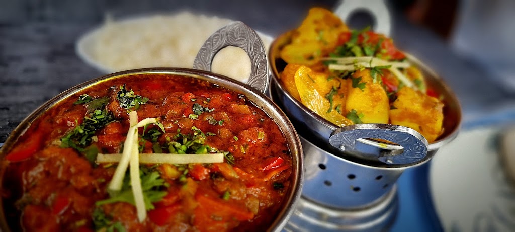 Indian Crown — Comida y bebida