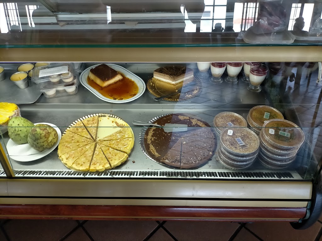 Restaurante Casa Bernardo — Comida y bebida