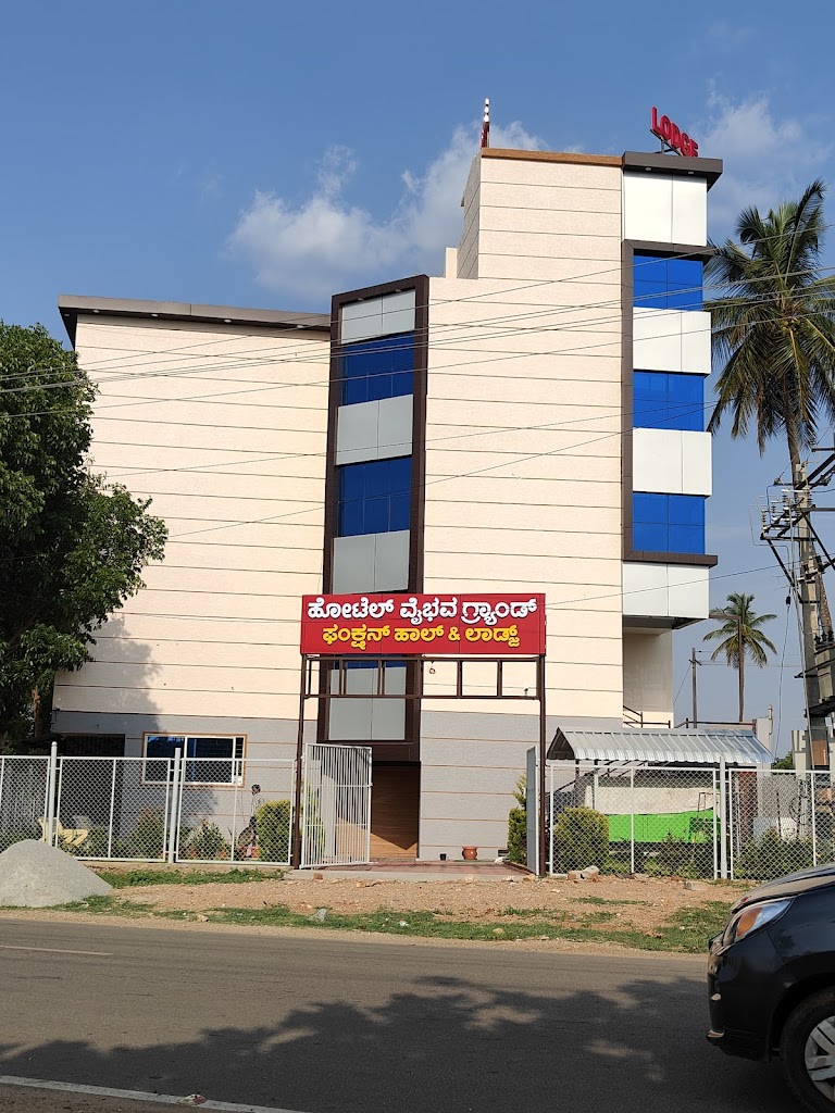 Hotel Vaibhava Grand