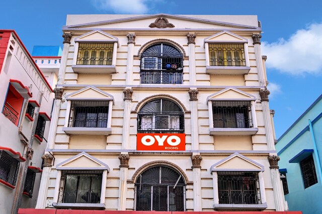 Oyo Flagship Rajlaxmi Guest House