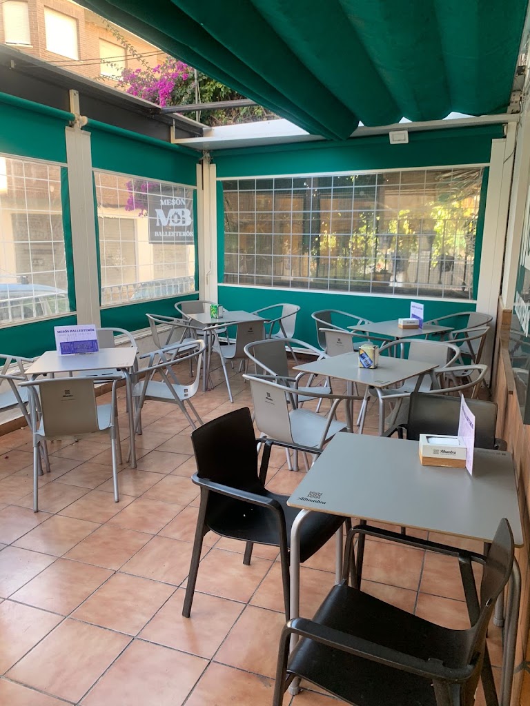 Meson Ballesteros — Ambiente
