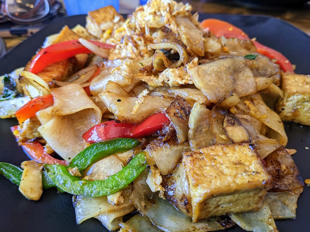 D E THAI KITCHEN 2