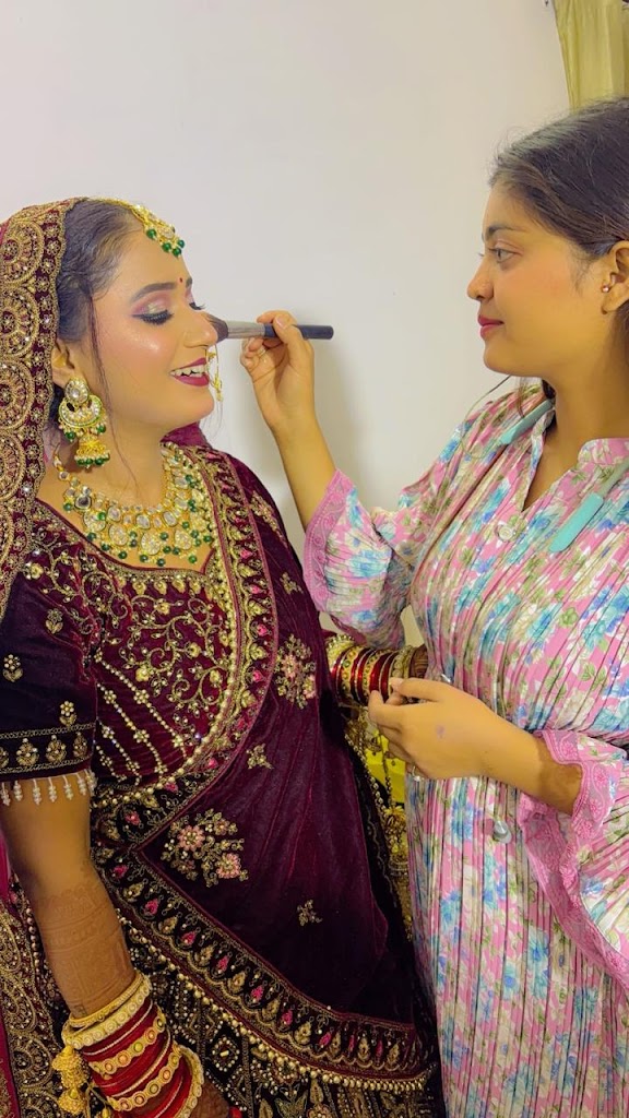 Fiza Beauty Parlour
