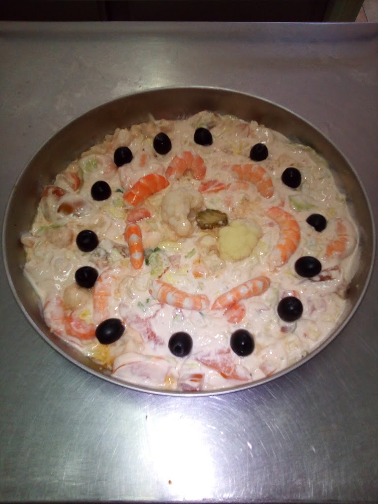 Bar Fristel — Comida y bebida