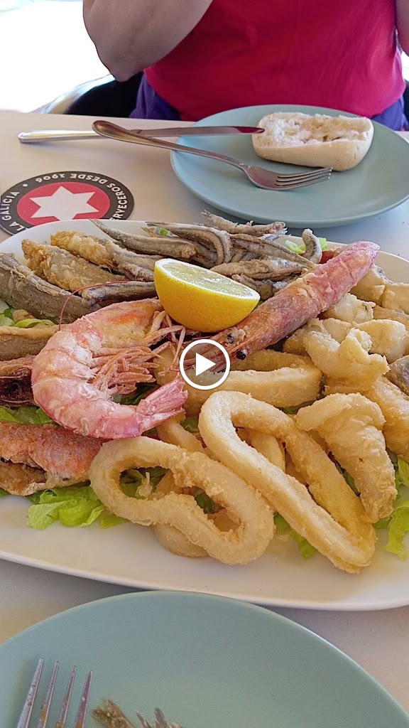 Bar Refugio — Videos