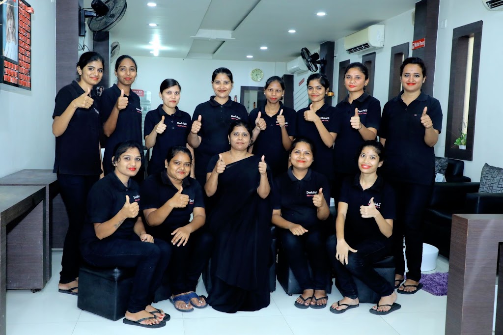 Deeksha Beauty Parlour