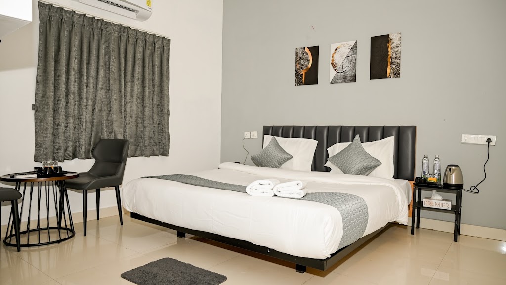 Bee Oak Budget Hotel