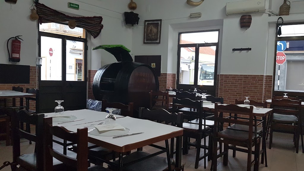 Restaurante A Nossa Adega — Ambiente