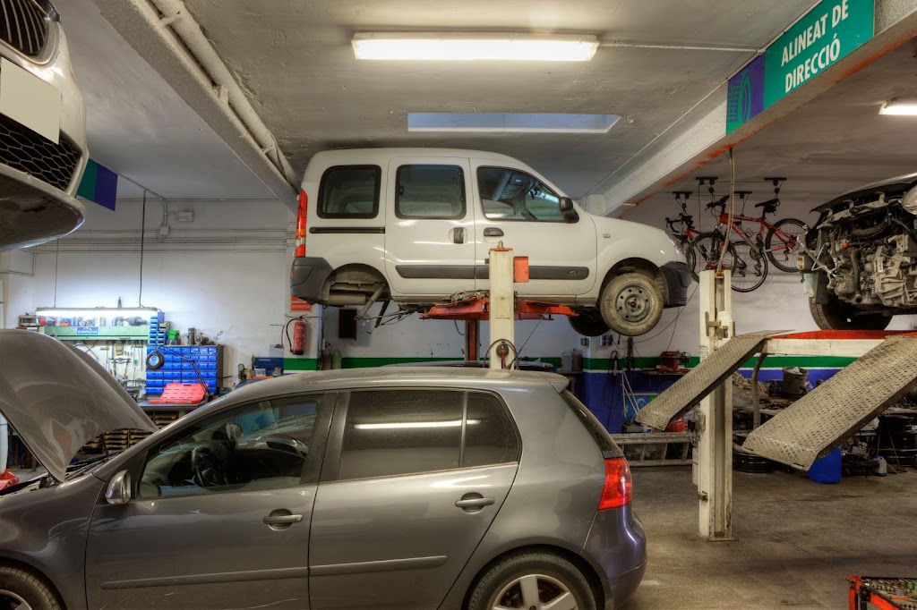 Auto 9 — Del propietario