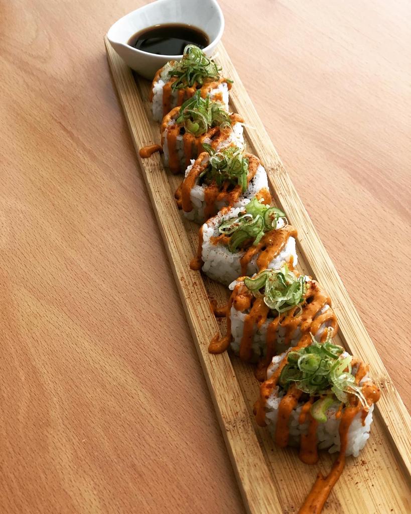 UMAMI sushi&poke — Comida y bebida