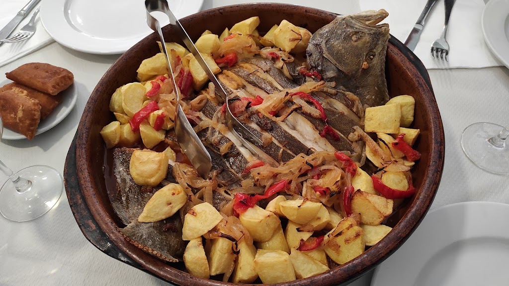 Bar Areeiro Cangas — Comida y bebida
