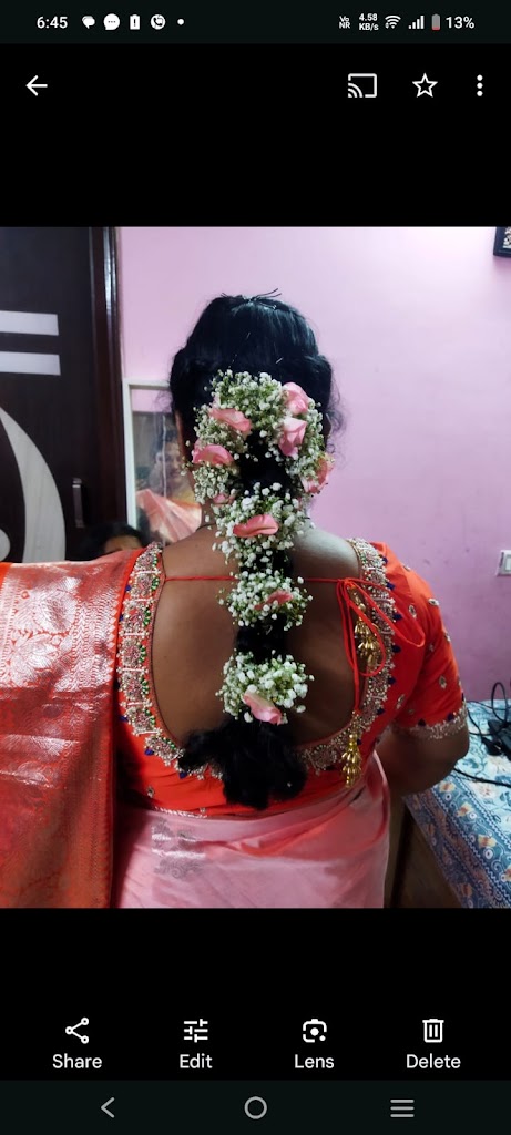 Divya Beauty Parlour And Ladies Tailor