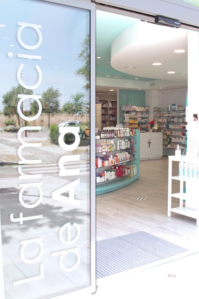 La Farmacia de Ana — Del propietario