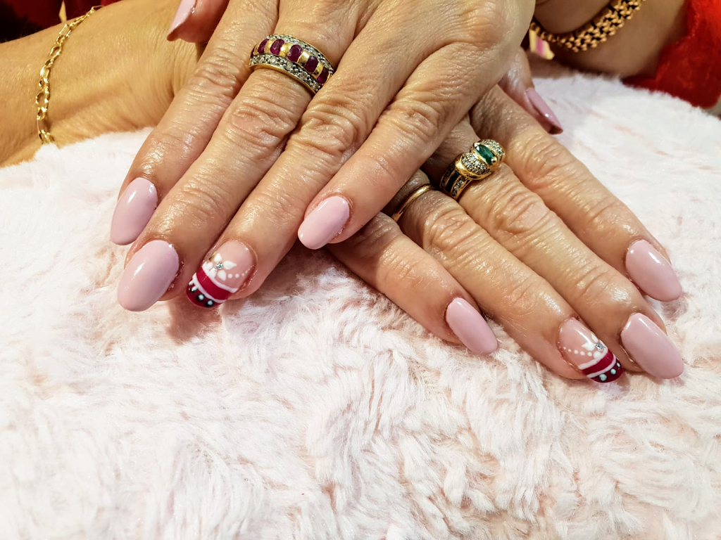 LINDA. Unas & Belleza