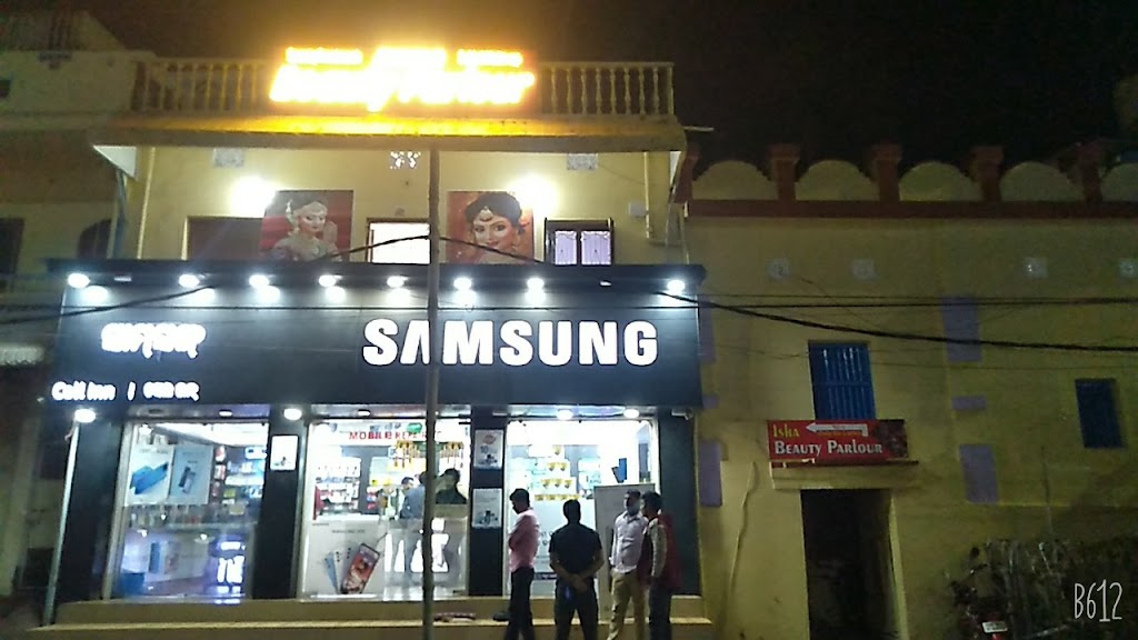 Isha Beauty Parlour Only For Ladies