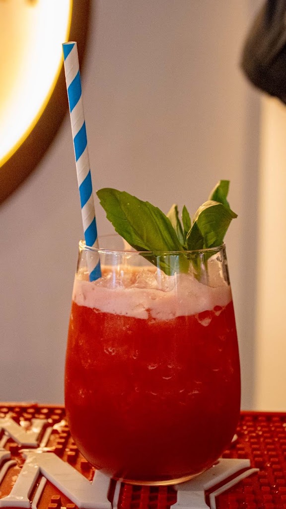 La Terraza Grill — Comida y bebida