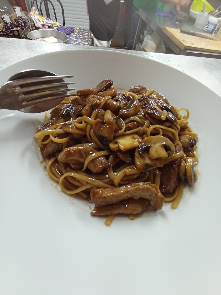 EVITA RESTAURANTE — Comida y bebida