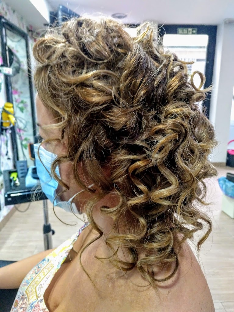 Lola Nuevo Estilo — Peinado