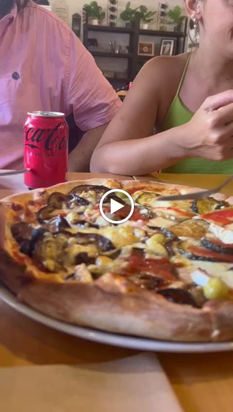 Pizzeria Nando — Videos