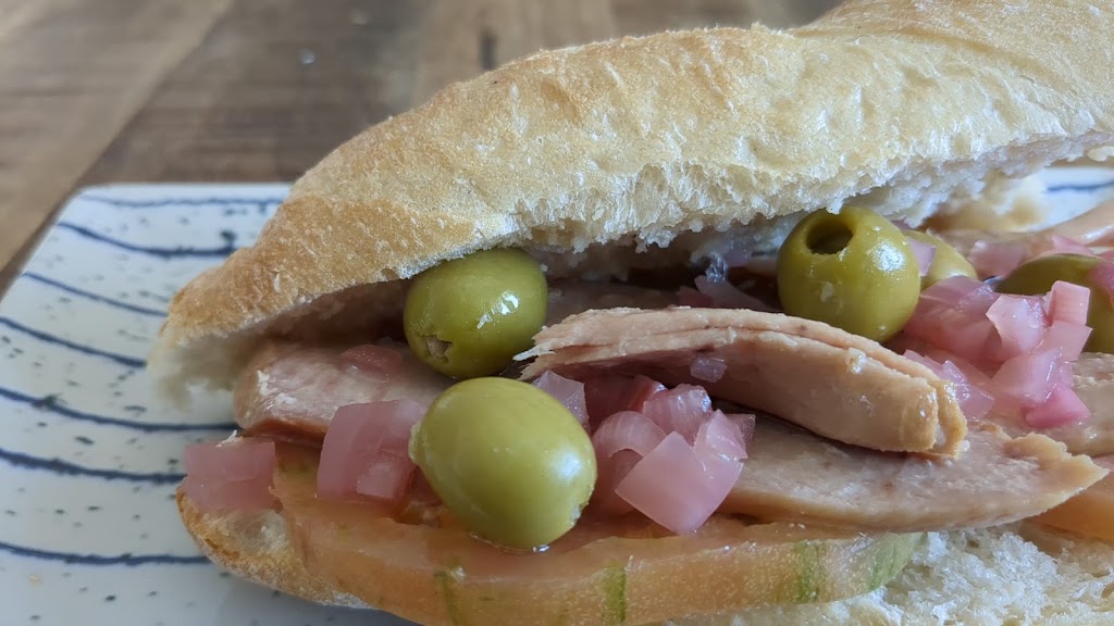 La Corveta - Terraza y Restaurante — Comida y bebida