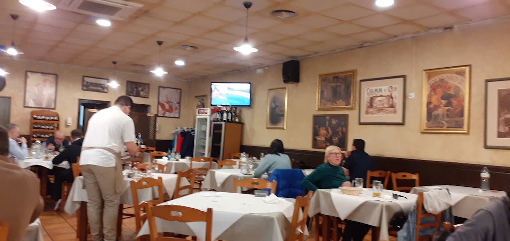 Bar Restaurante El Poligono II — Ambiente