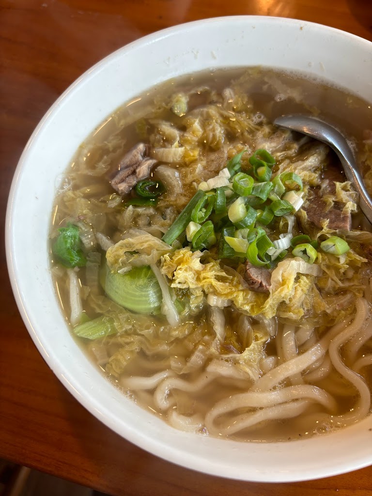 老舅家鄉味。酸菜白肉鍋 的照片