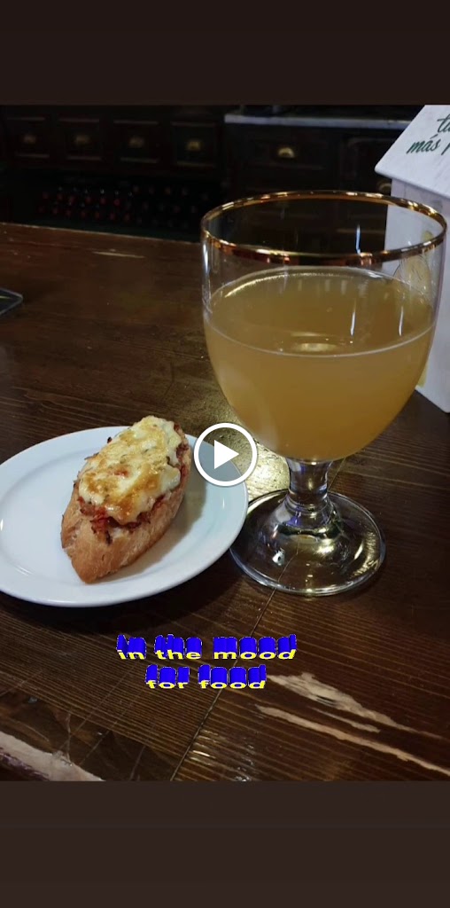 La Taberna del Viajero — Videos