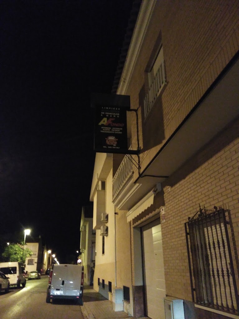 Lavadero de coches AFondo — Exterior